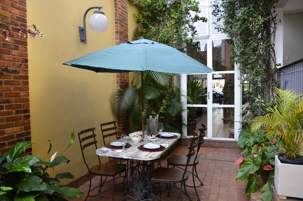 Casa Do Manequinho Hotel E Restaurante Piraí Exteriör bild